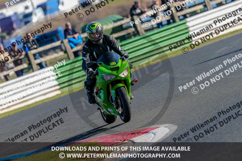 PJM Wedding Photography;enduro digital images;event digital images;eventdigitalimages;mallory park;mallory park photographs;mallory park trackday;mallory park trackday photographs;no limits trackdays;peter wileman photography;racing digital images;trackday digital images;trackday photos